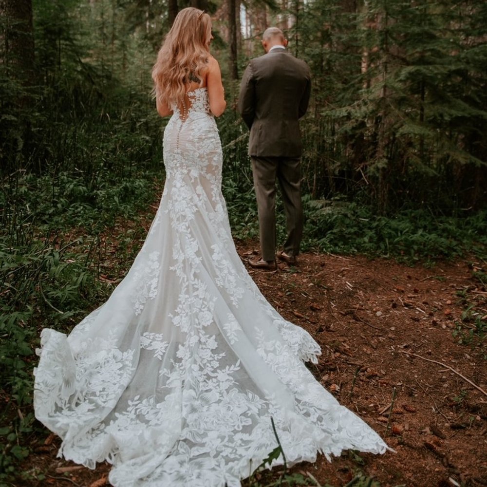 Small/Medium Honey and Ivory Martina Liana Wedding Dress